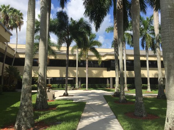 Trafalgar Office Plaza: 5300-5310 NW 33rd Ave, Fort Lauderdale, FL 33309